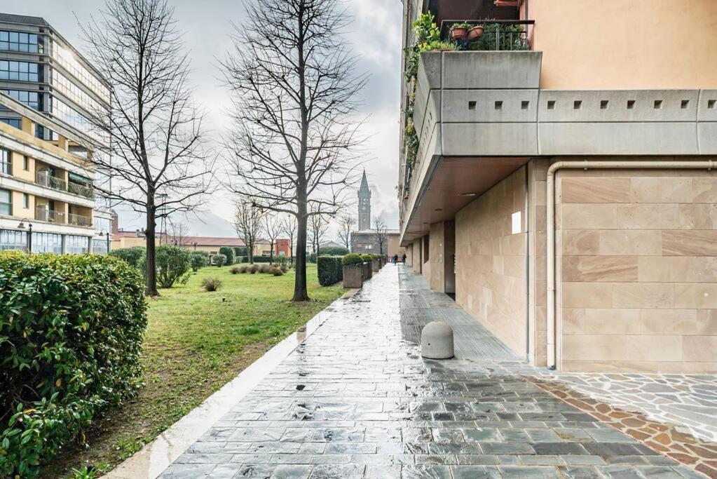 Broletto Park Apartment - Affitti Brevi Italia Lecco Bagian luar foto